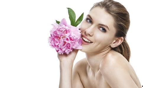 北京被好莱坞明星保养,揭秘明星保养背后的故事