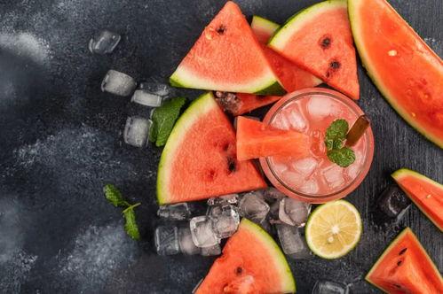 进组吃瓜,进组吃瓜，揭秘明星幕后故事