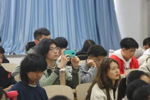 网红大学老师开网课了吗,网红大学老师网课开讲啦！揭秘热门课程背后的教学魅力