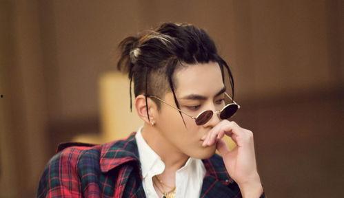 爆料吴亦凡最新,娱乐圈再掀波澜